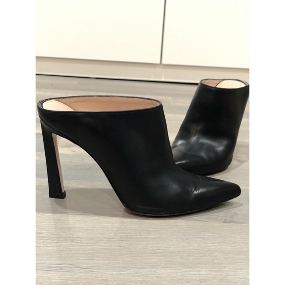 Stuart Weitzman Mira Mule - Picture 1 of 5